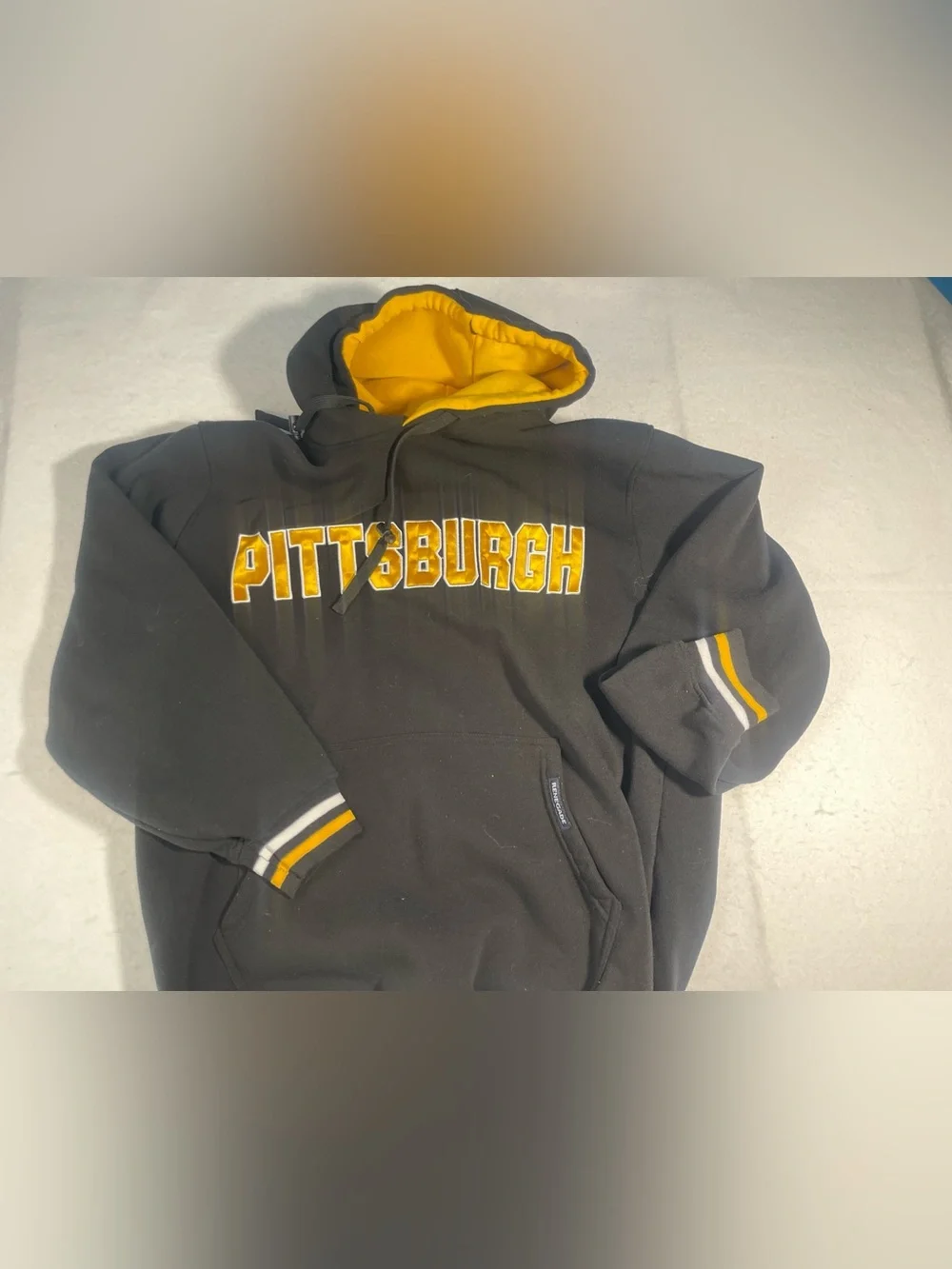 Pittsburgh Black & Gold Embroidered Hoodie Sweatshirt Size Large Renegade Unisex
